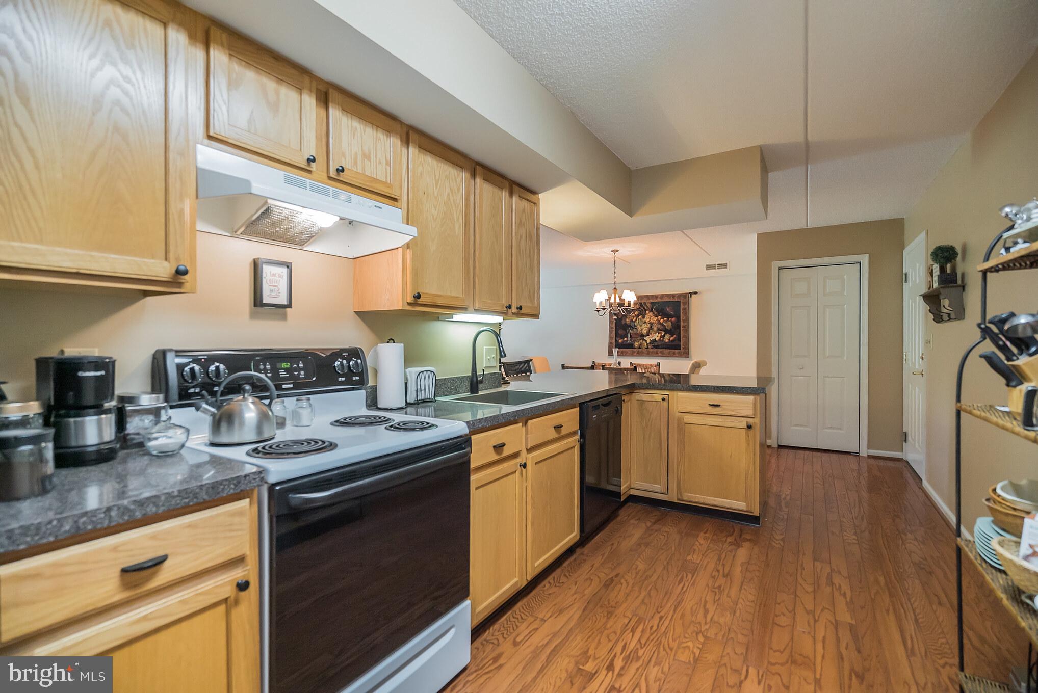 502 Brandon Road Norristown, PA 19403 - Photo 14 of 26 Kitchen