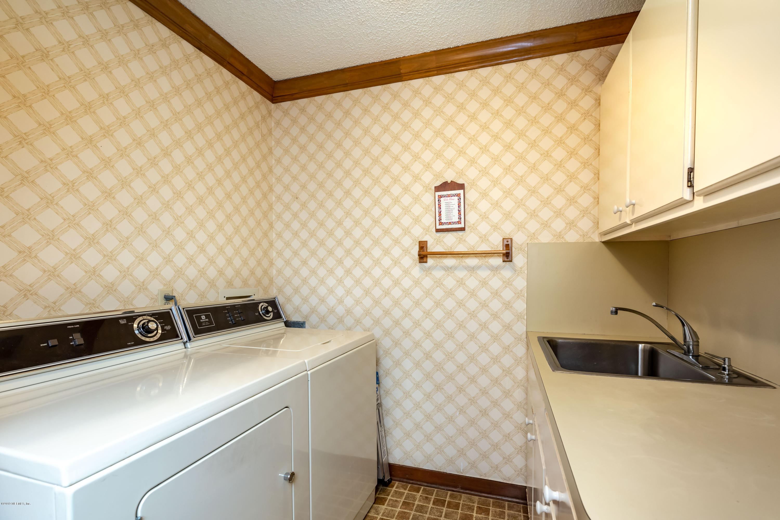2911 Front Road Jacksonville, FL 32257 - Photo 39 of 71 Laundry Room
