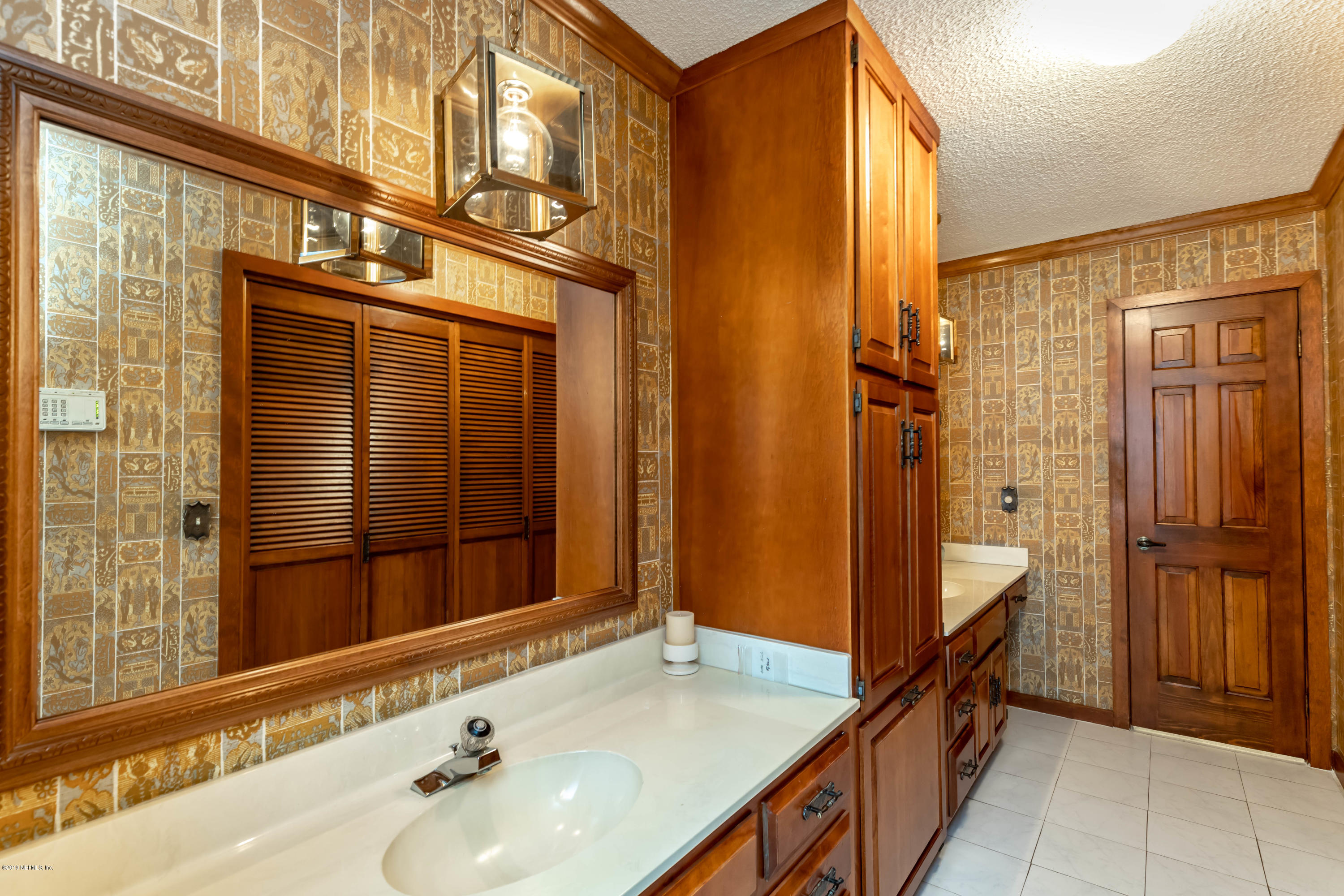 2911 Front Road Jacksonville, FL 32257 - Photo 7 of 71 Master Bathroom View 3