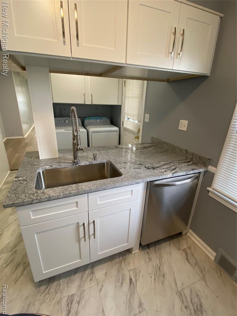 3133 Warick Road Royal Oak, MI 48073 - Photo 12 of 28 Gallery Image 12