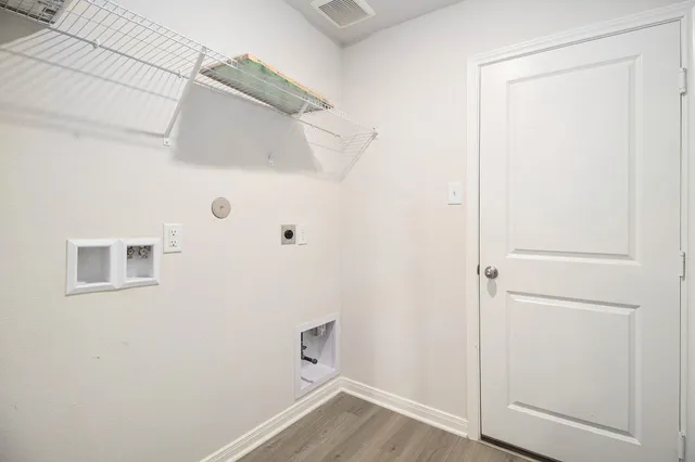 $229,999 | 11420 Amber Plns Drive, Houston, TX 77048