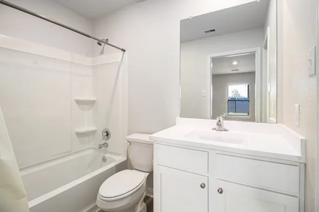 $229,999 | 11420 Amber Plns Drive, Houston, TX 77048