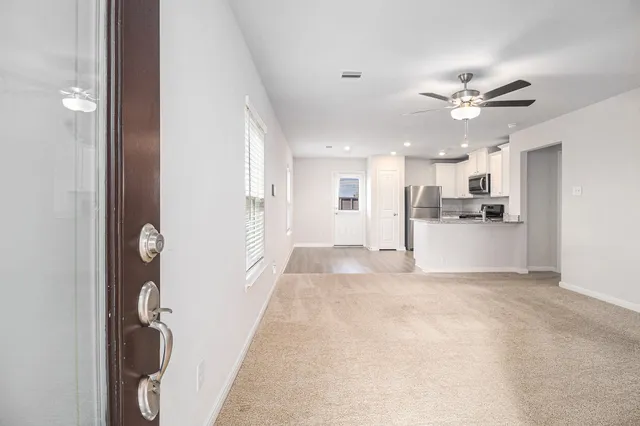 $229,999 | 11420 Amber Plns Drive, Houston, TX 77048