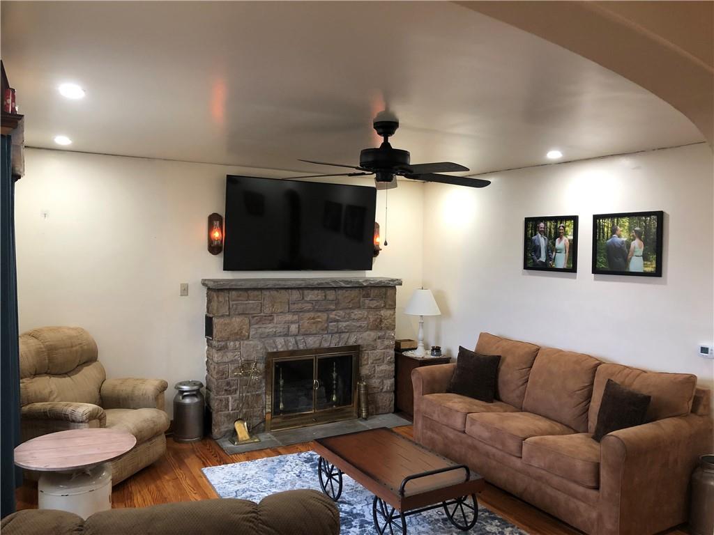 367 Ross Road Friedens, PA 15541 - Photo 3 of 21 Gallery Image 3