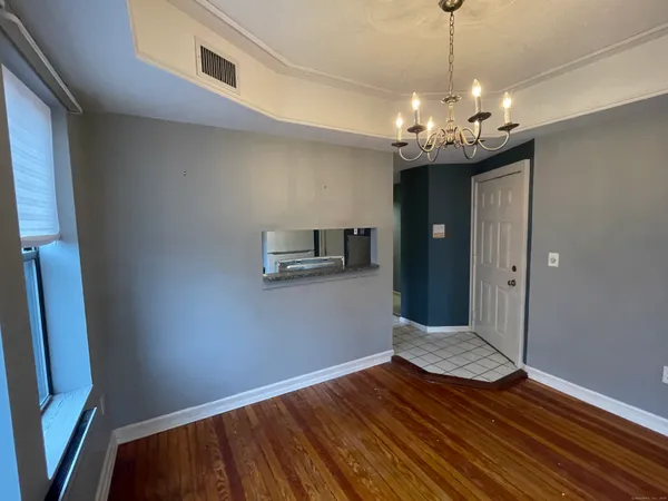 $1,450 | 34 Essex Street, Unit 2F, Hartford, CT 06114