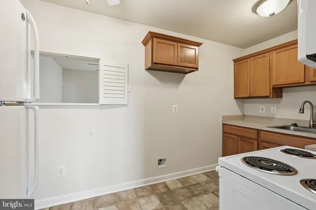 $1,650 | 300 East Furman Drive, Sterling, VA 20164