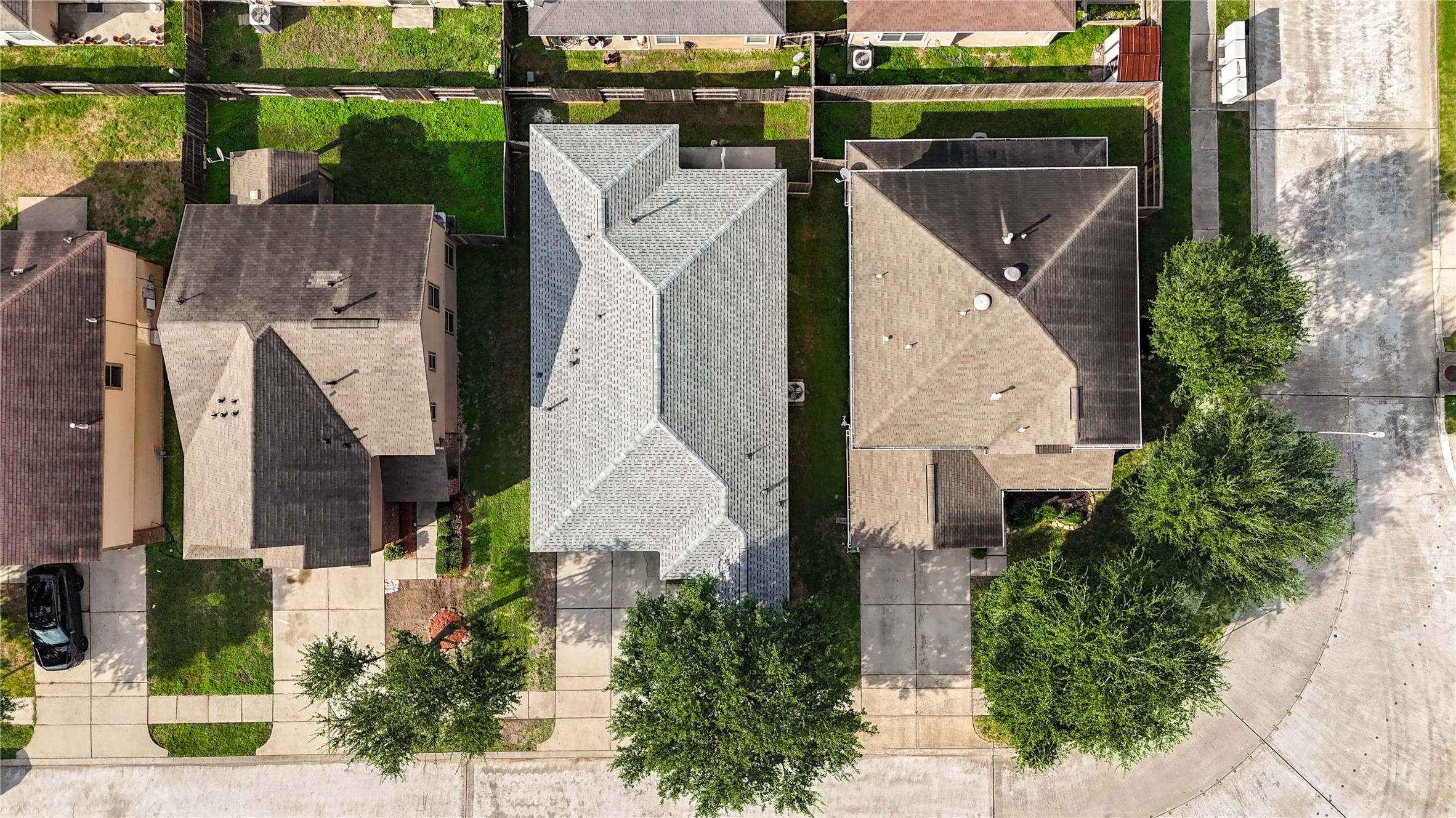 1010 Hummingbird Point Lane Houston, TX 77090 - Photo 43 of 50 an aerial view of a house with garden space and street view