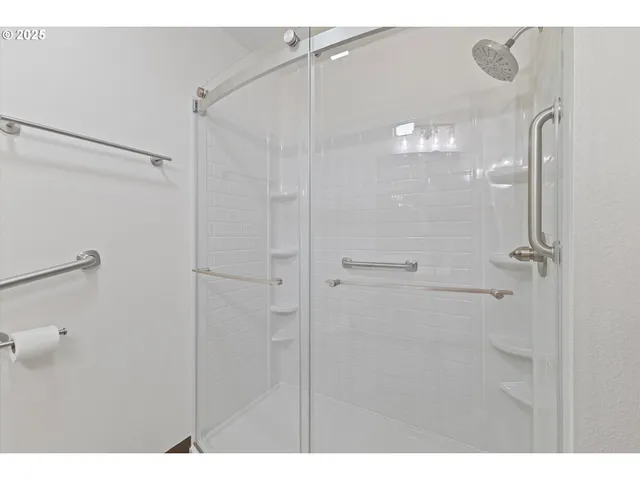 $325,000 | 1200 Johnson Court, Newberg, OR 97132