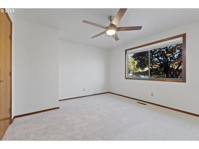 $325,000 | 1200 Johnson Court, Newberg, OR 97132