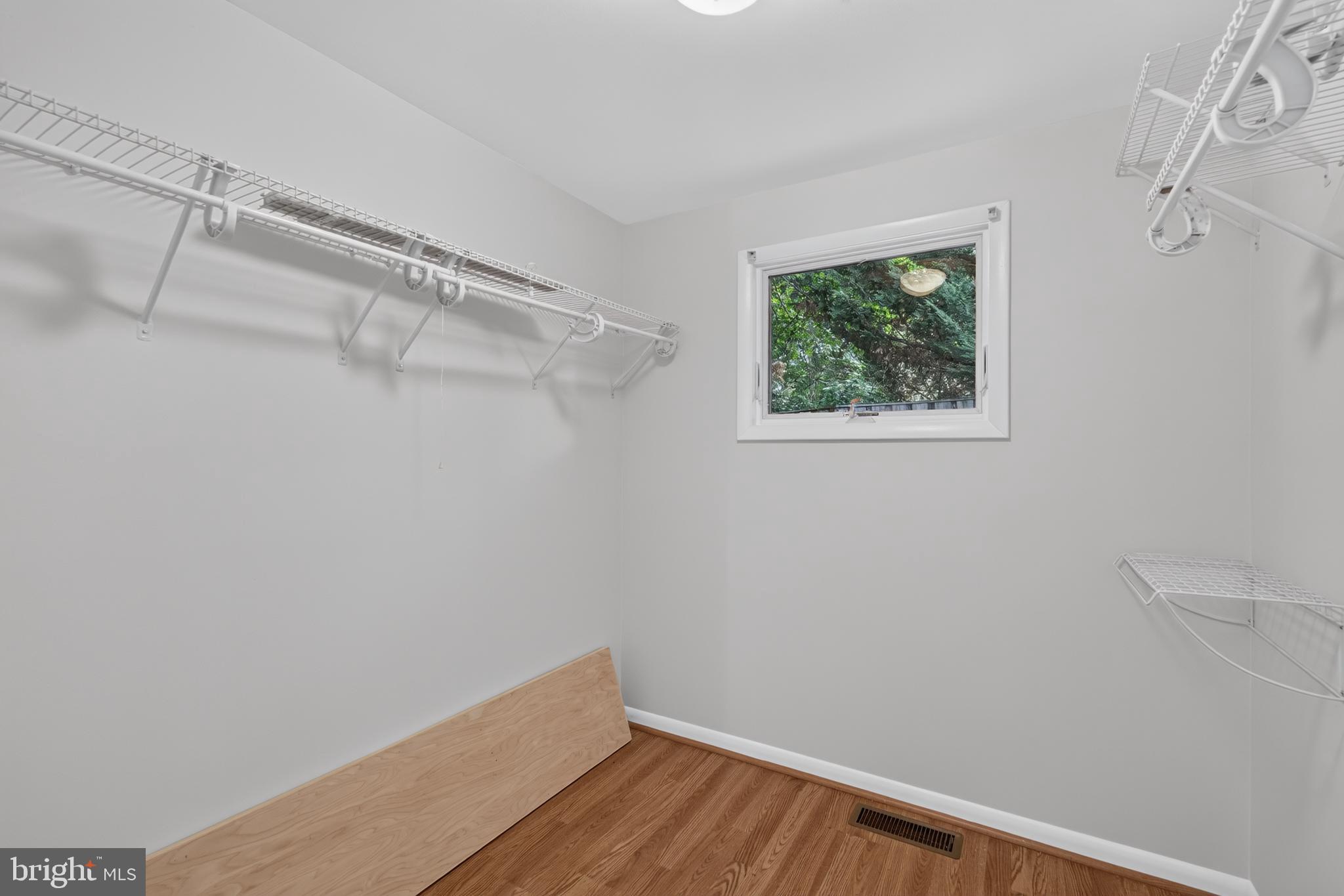 6018 Ridge View Drive Alexandria, VA 22310 - Photo 18 of 36 Gallery Image 18