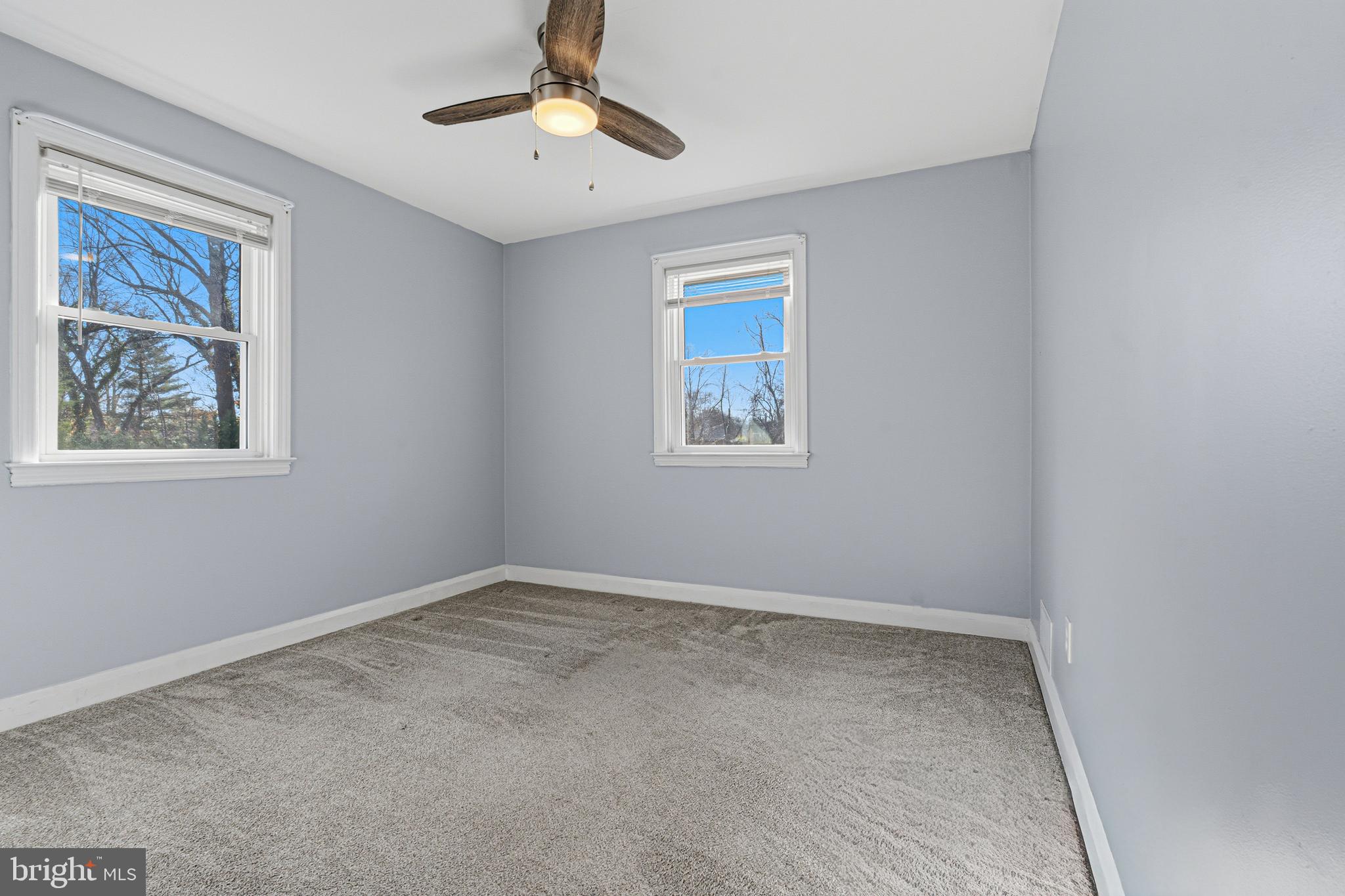 5127 Terrace Drive Nottingham, MD 21236 - Photo 14 of 33 an empty room with windows