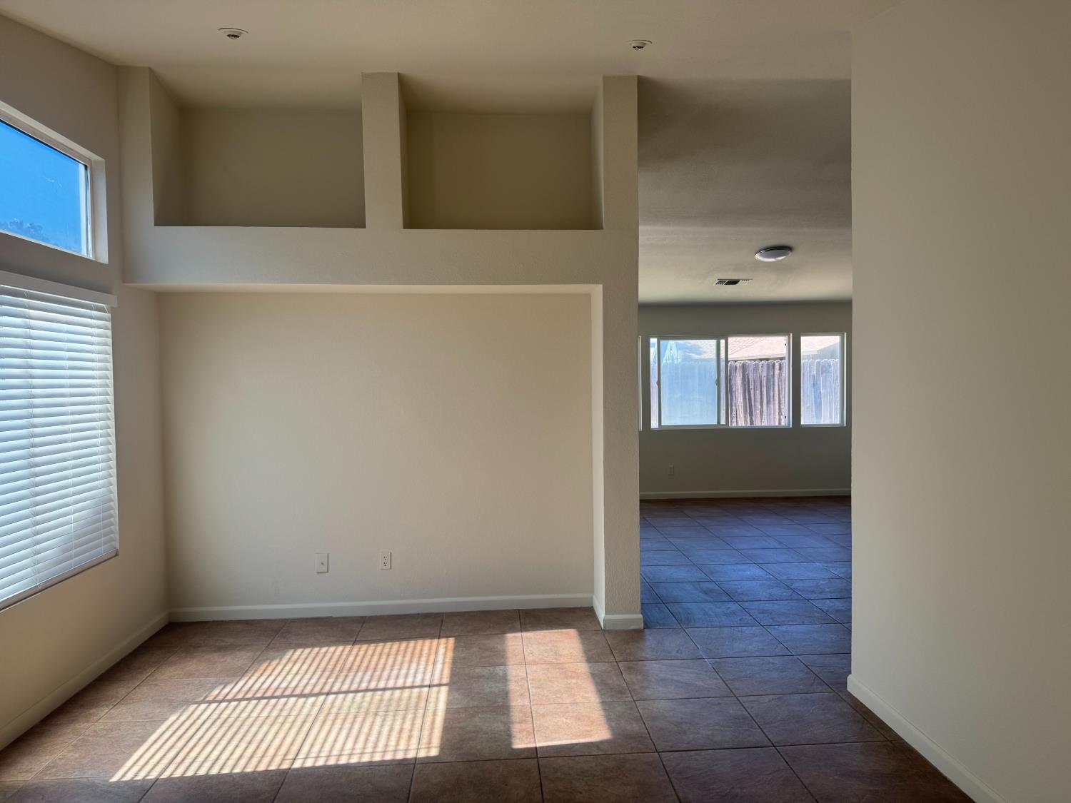2529 Rushing River Drive Modesto, CA 95351 - Photo 5 of 22