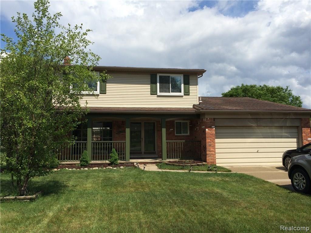 2833 Sandhurst Rochester Hills, MI 48307 - Photo 4 of 61