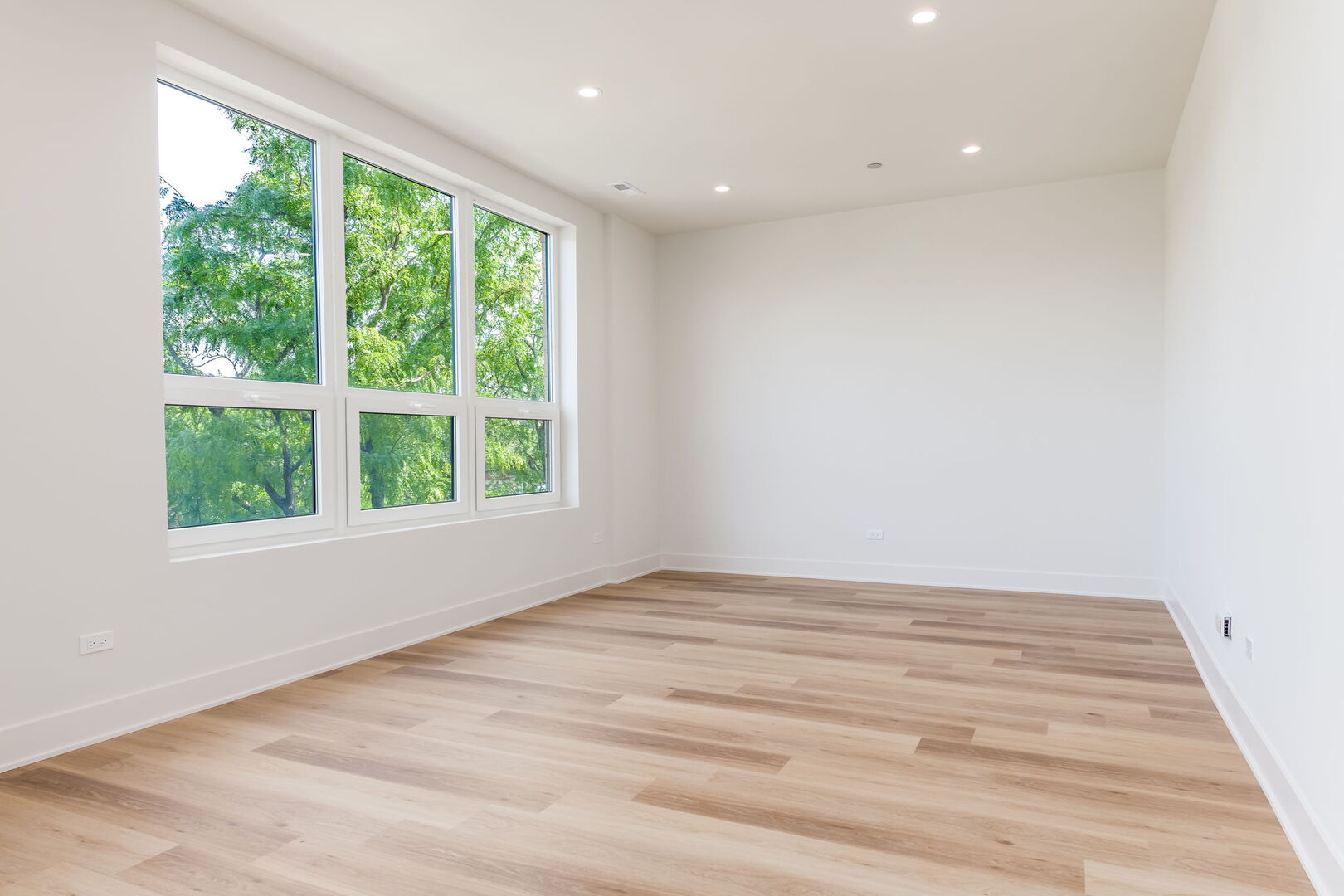224 South Ashland Avenue, Unit 201 Chicago, IL 60607 - Photo 3 of 21