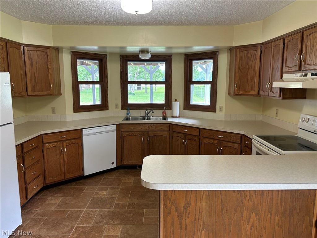 4330 Laubert Road Atwater, OH 44201 - Photo 8 of 16