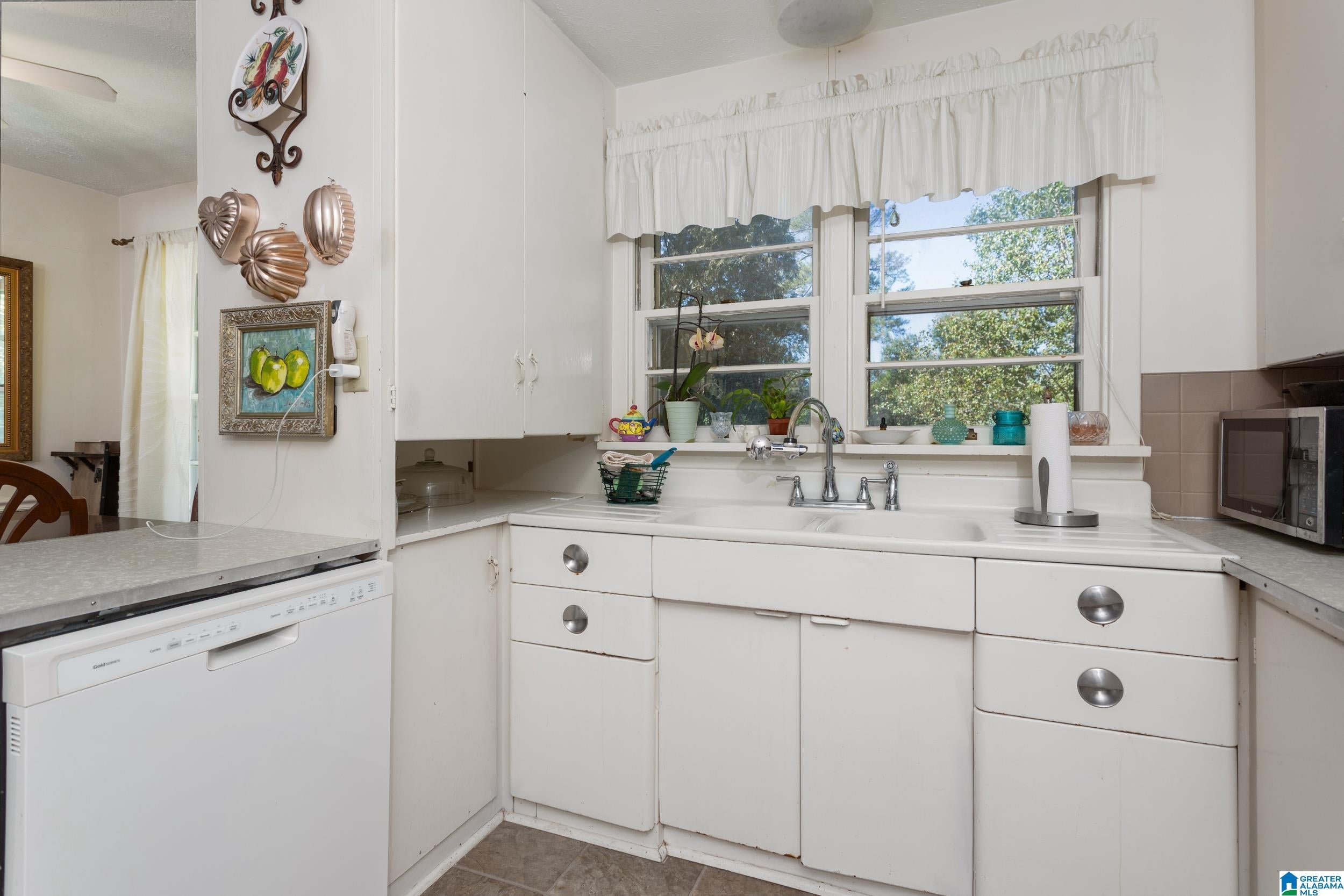 719 South Spring Street Talladega, AL 35160 - Photo 9 of 28 Gallery Image 9