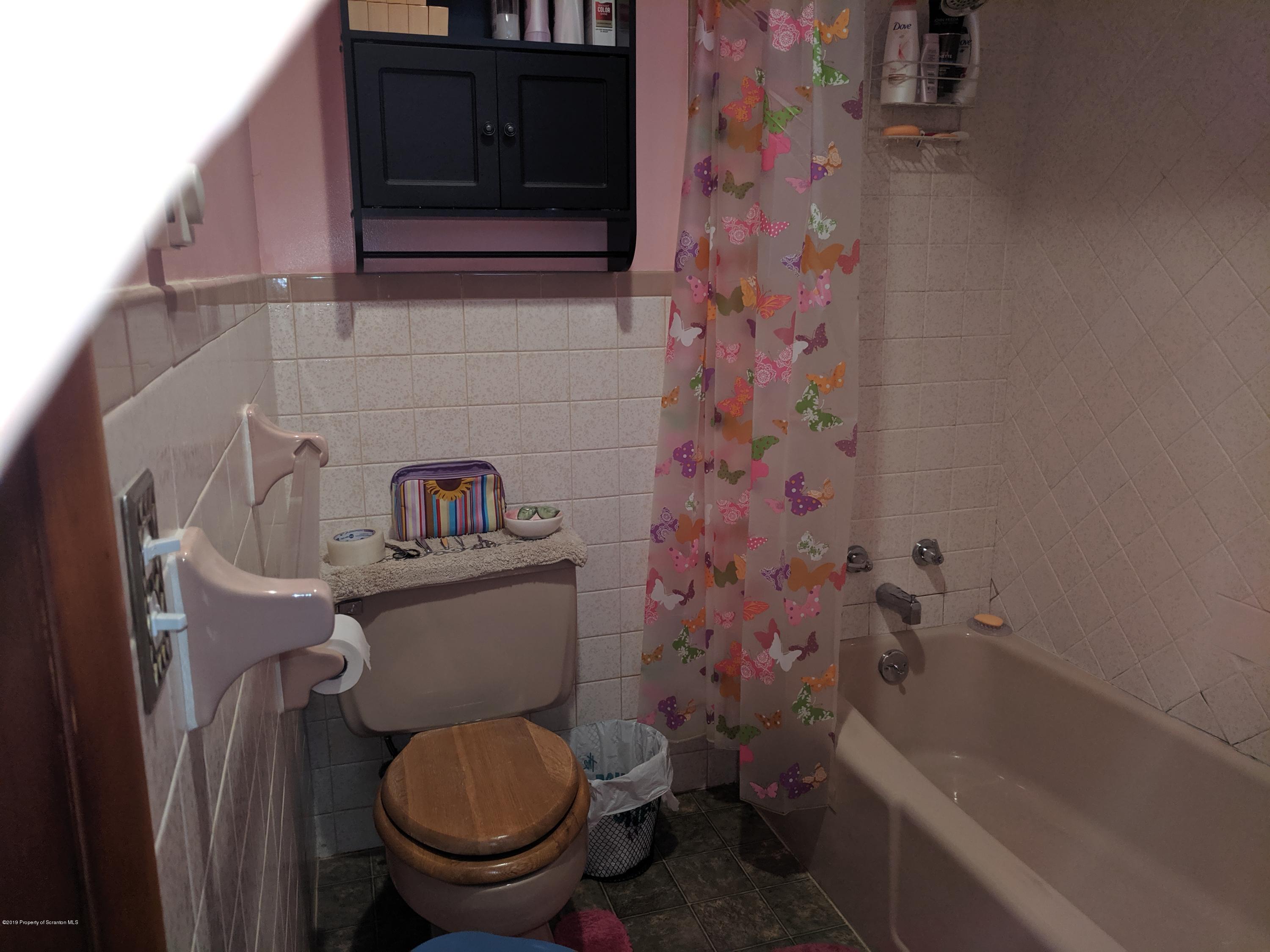 51 Spring Street Carbondale, PA 18407 - Photo 14 of 18 Gallery Image 14