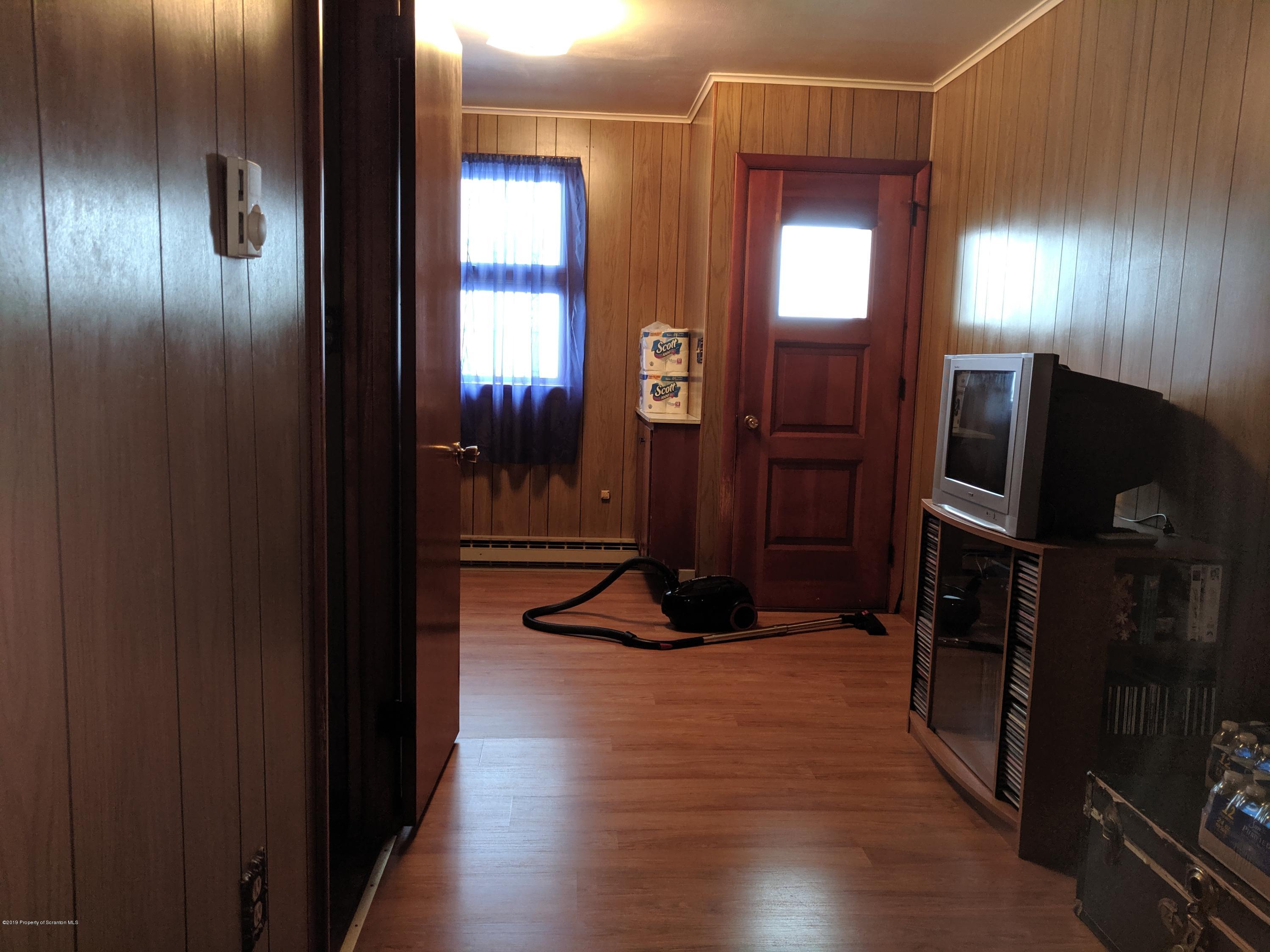 51 Spring Street Carbondale, PA 18407 - Photo 16 of 18 Gallery Image 16
