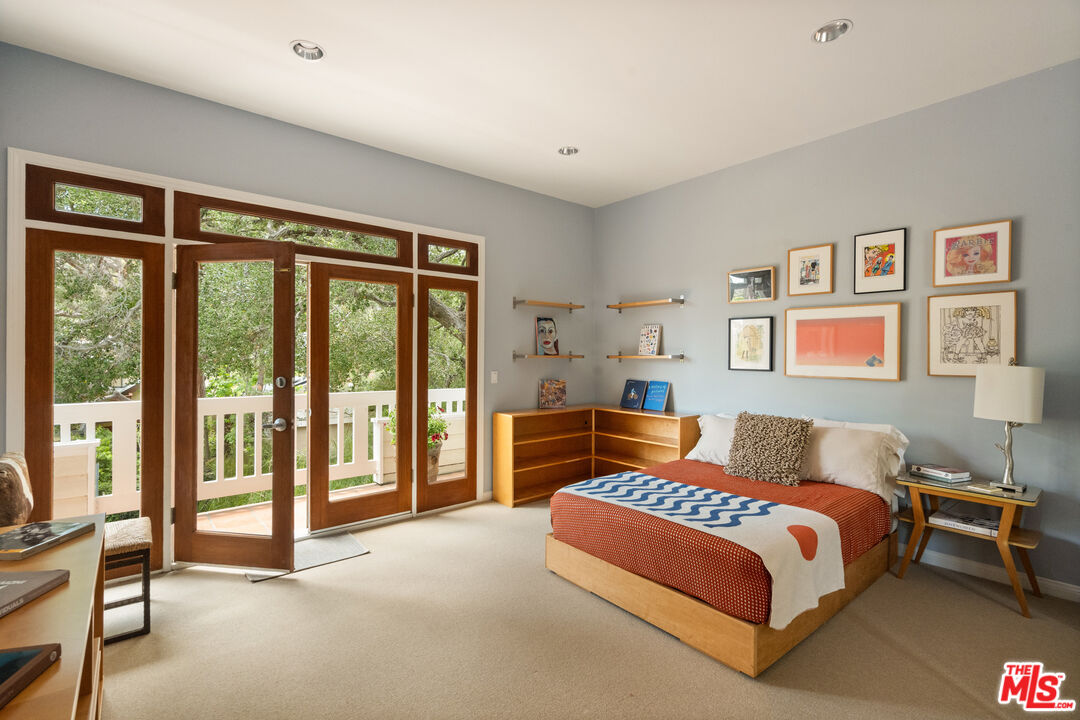 454 Sycamore Road Santa Monica, CA 90402 - Photo 21 of 32