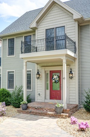 45 Putnam Hill Road Sutton, MA 01590 - Photo 2 of 30 a front view of a house