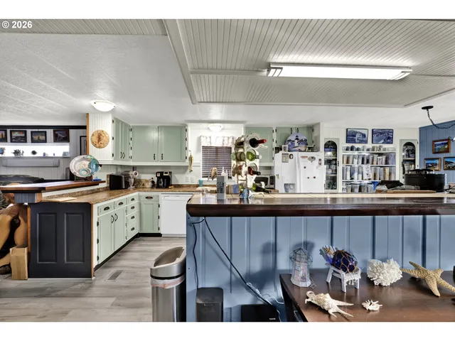 $149,000 | 3760 Highway 101, Unit 4, Florence, OR 97439