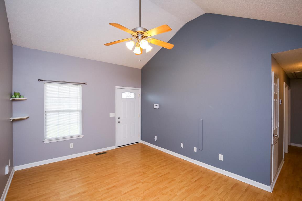 994 Winesap Road Clarksville, TN 37040 - Photo 3 of 20 Gallery Image 3