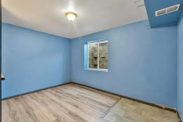 a view of empty room