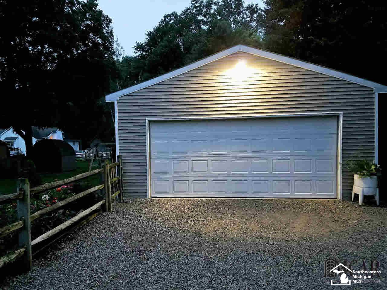 9819 Summerfield Road Temperance, MI 48182 - Photo 21 of 23 Exterior Garage