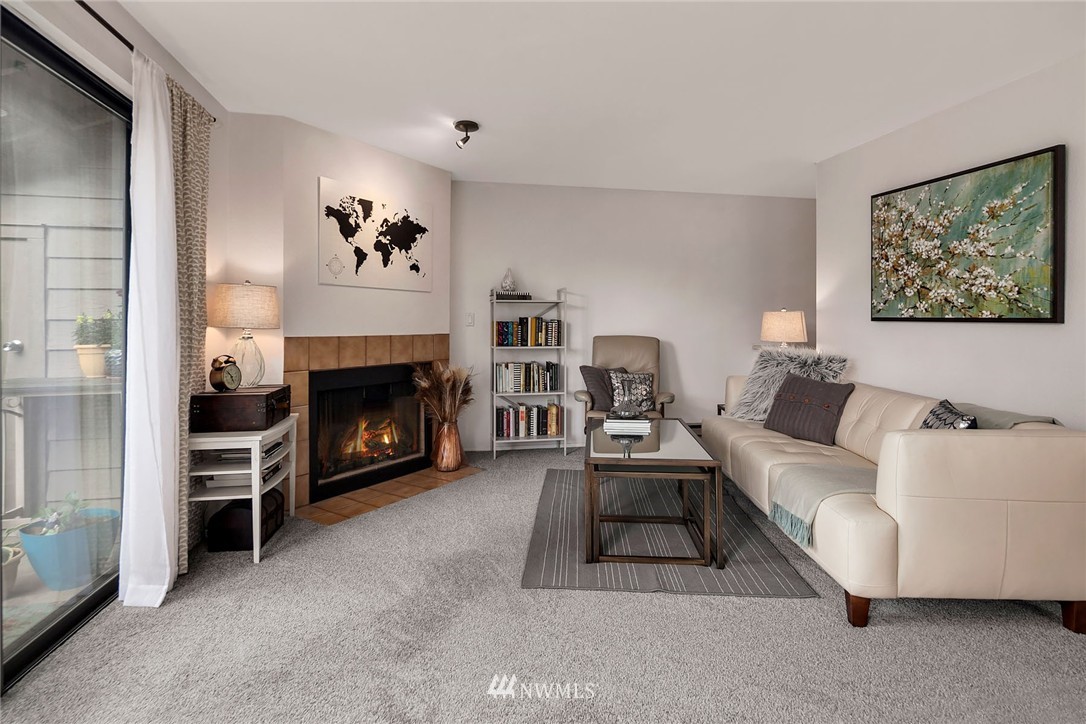 13801 Old Redmond Road, Unit D207 Redmond, WA 98052 - Photo 2 of 17 Gallery Image 2