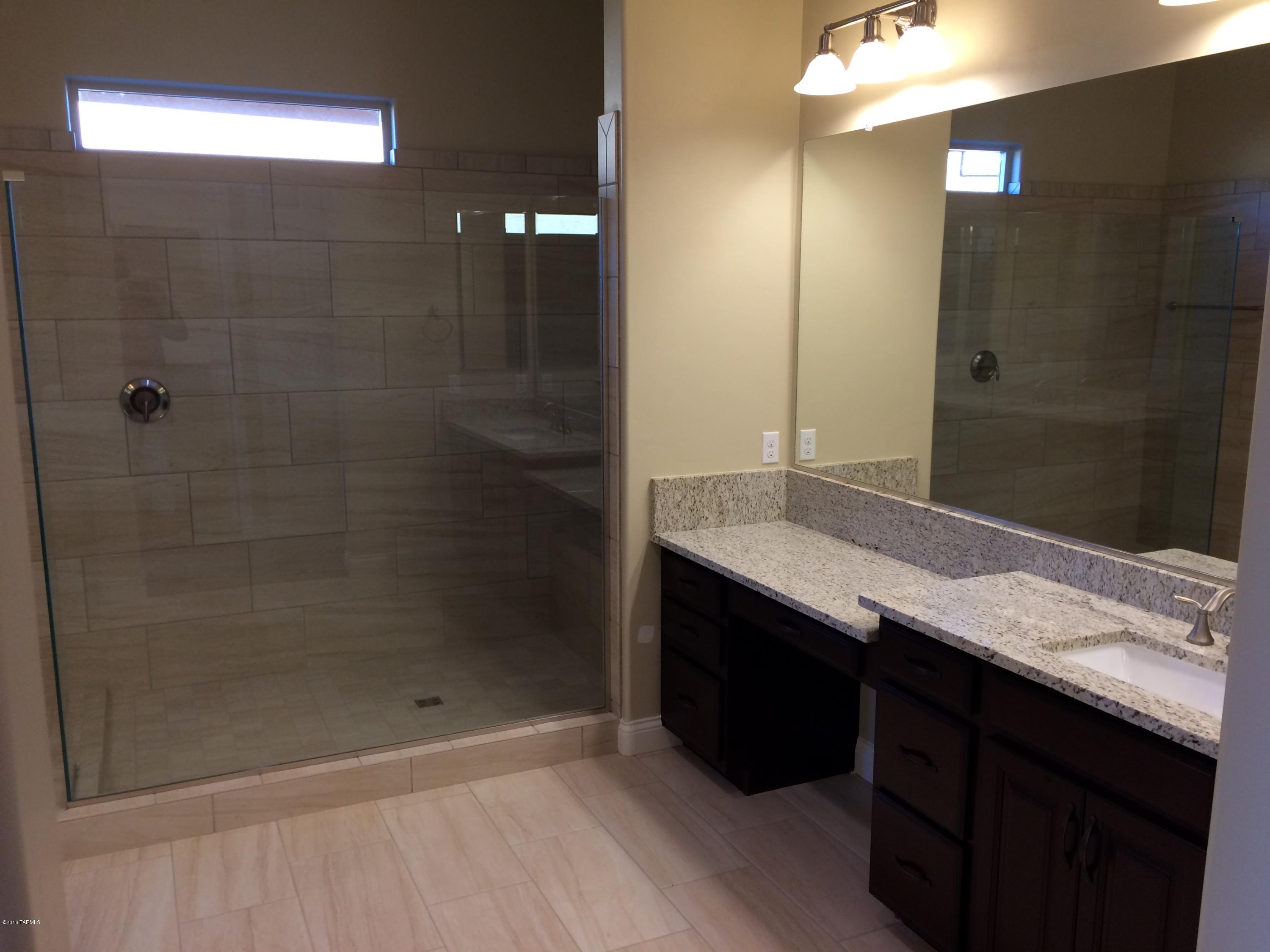12923 North Morgan Ranch Road Oro Valley, AZ 85755 - Photo 14 of 23