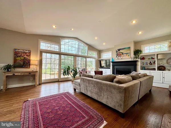 $5,900 | 2405 Barbour Road, Falls Church, VA 22043