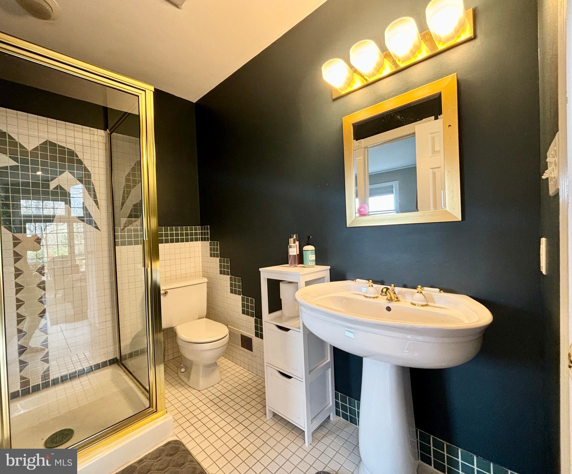 2405 Barbour Road Falls Church, VA 22043 - Photo 33 of 68