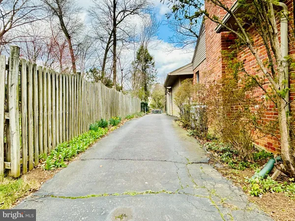 $5,900 | 2405 Barbour Road, Falls Church, VA 22043