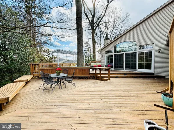 $5,900 | 2405 Barbour Road, Falls Church, VA 22043