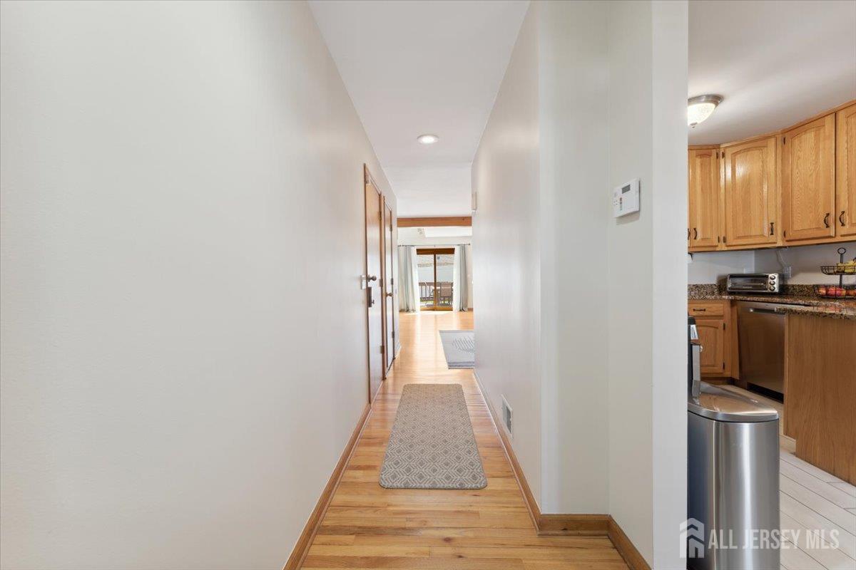 675 Raritan Road Clark, NJ 07066 - Photo 3 of 58