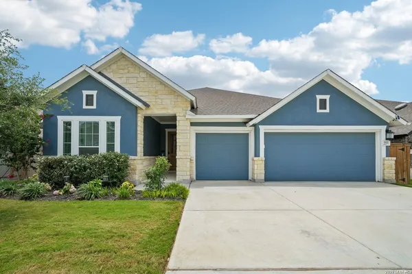 $2,695 | 911 Ft Crockett, San Antonio, TX 78245