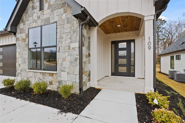 $635,500 | 109 Pine Hill Way, Clemson, SC 29631