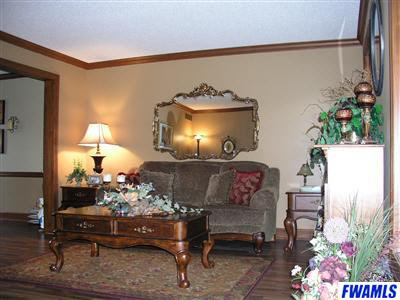 10423 Oak Trail Road Fort Wayne, IN 46845 - Photo 3 of 15