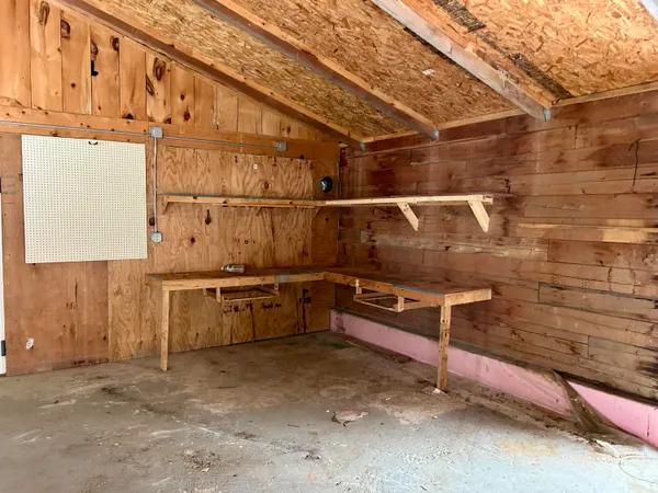 $99,500 | 555 Farmington Road, Strong, ME 04983