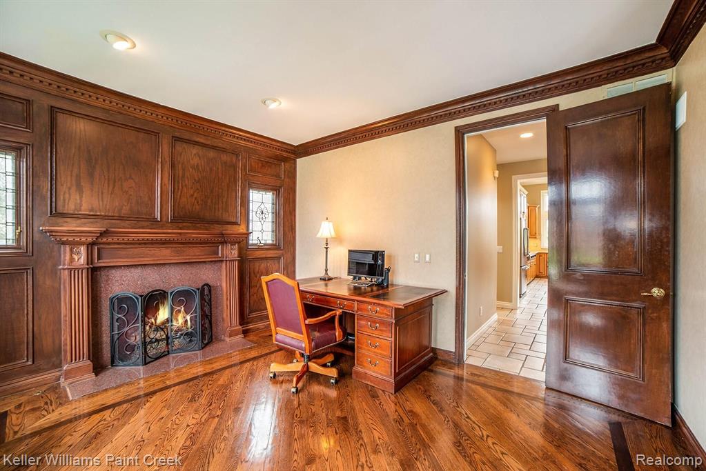 4929 Crestone Way Rochester, MI 48306 - Photo 14 of 59
