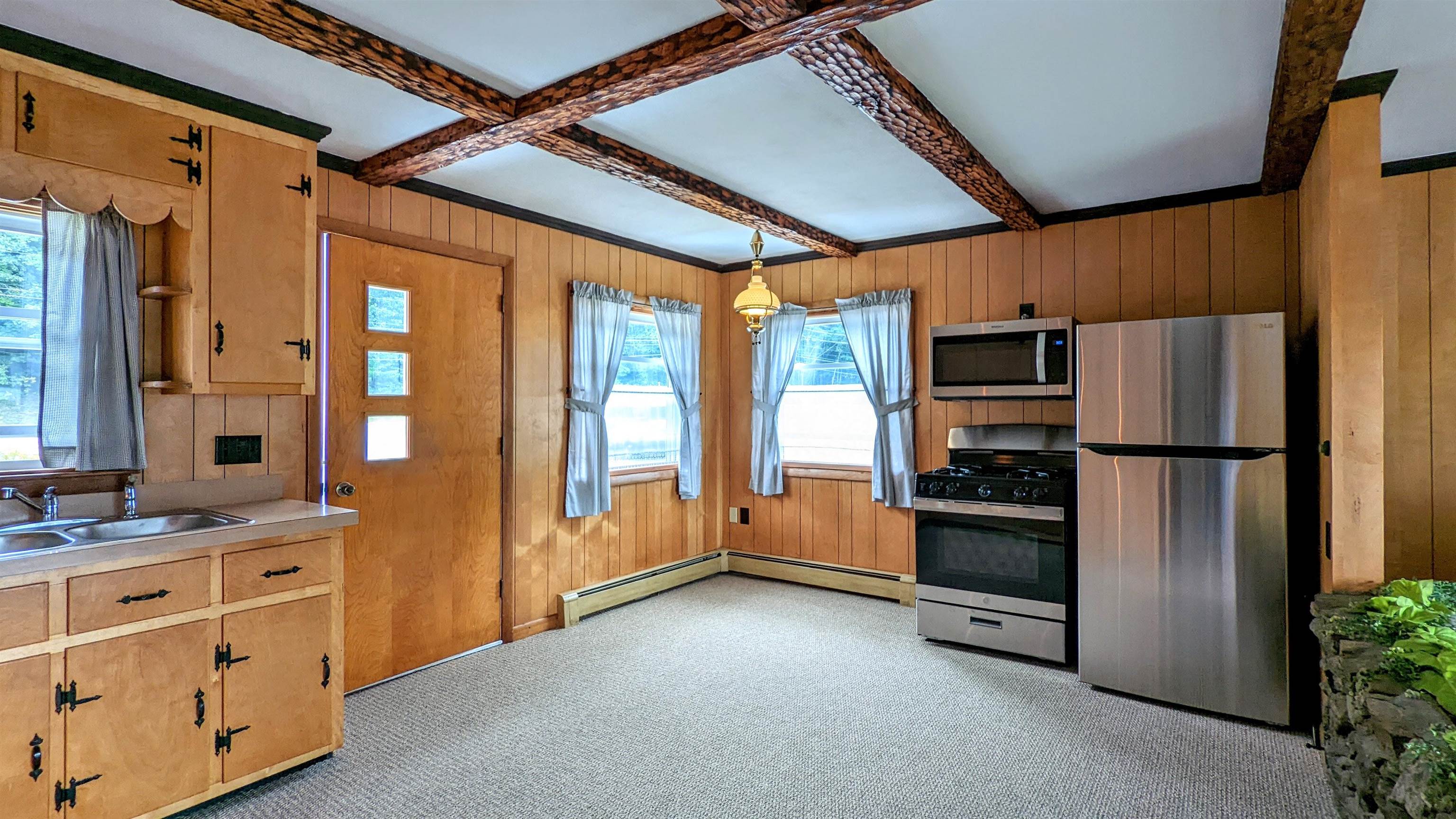 2 Starfish Lane Gilmanton, NH 03237 - Photo 4 of 31