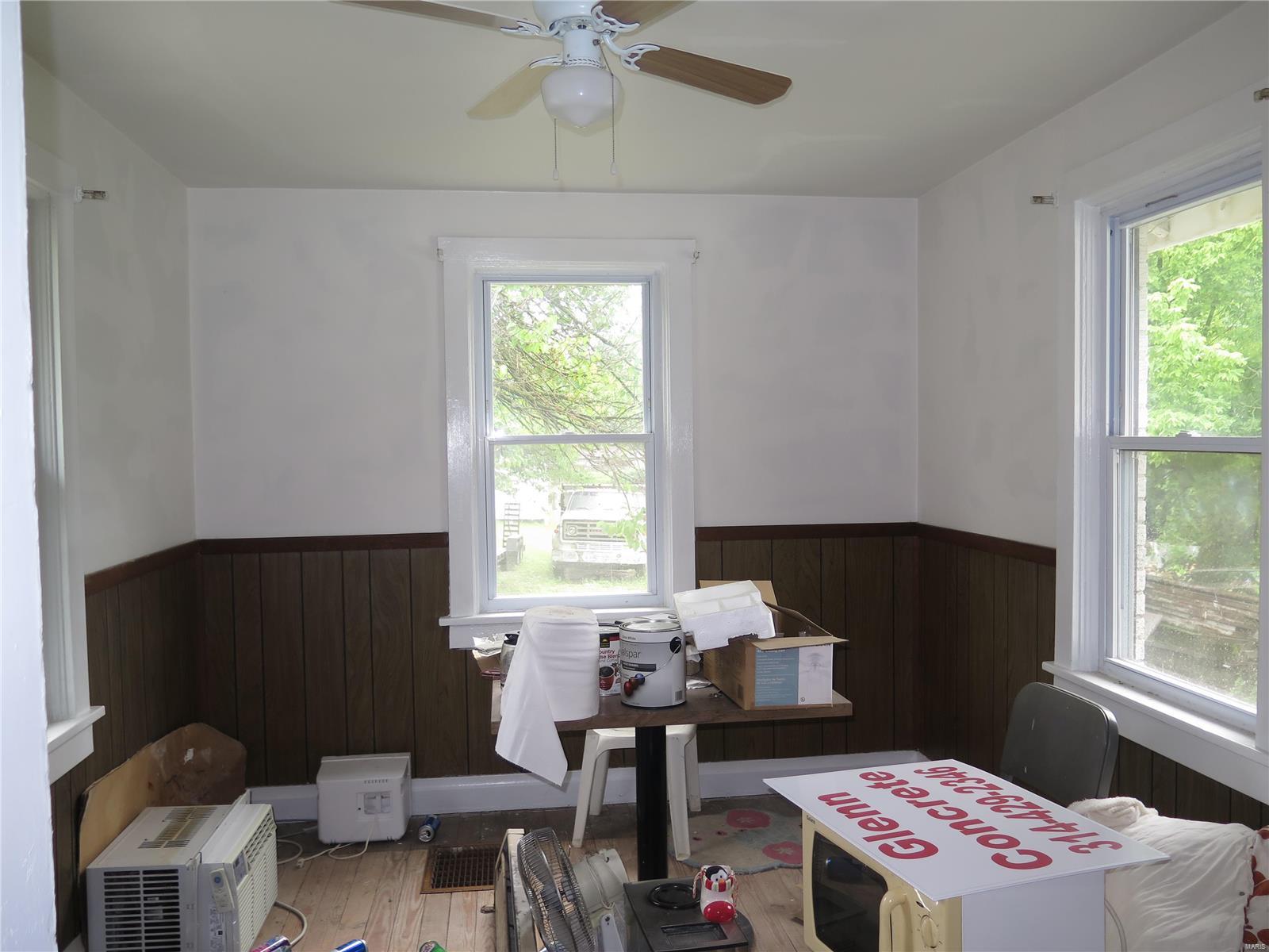 9716 Lackland Road St. Louis, MO 63114 - Photo 5 of 11 Gallery Image 5