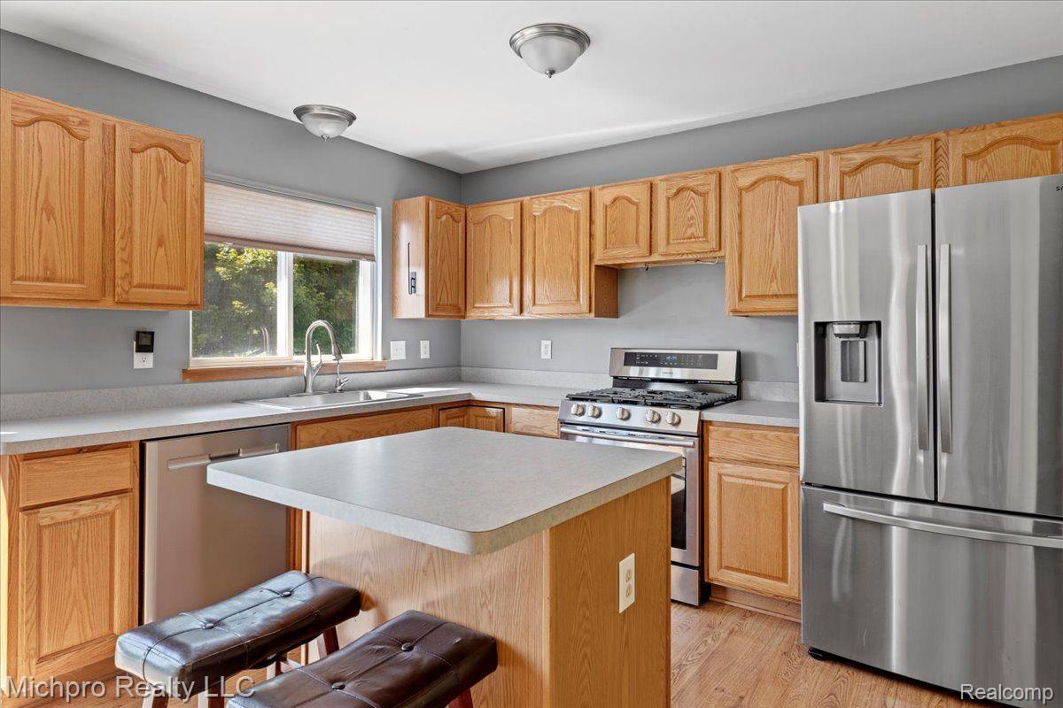 672 South Hurd Road Oxford, MI 48371 - Photo 26 of 51 Gallery Image 26