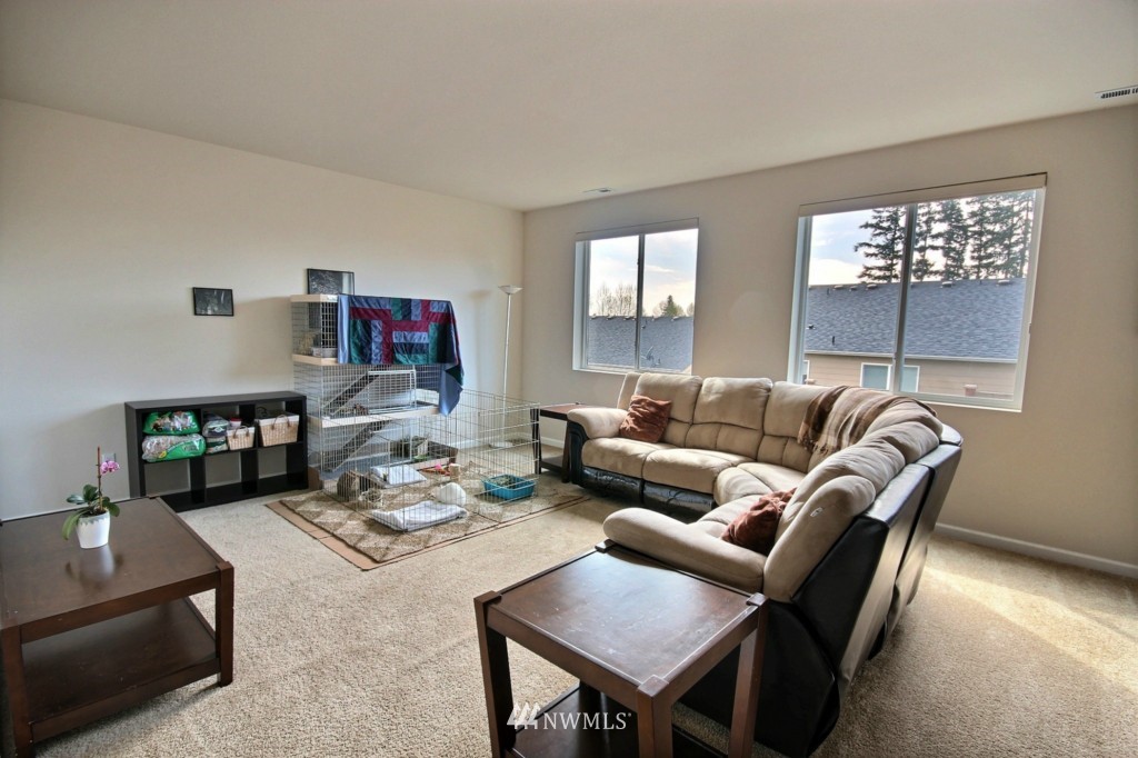 515 Graham Avenue Northeast Renton, WA 98059 - Photo 8 of 25