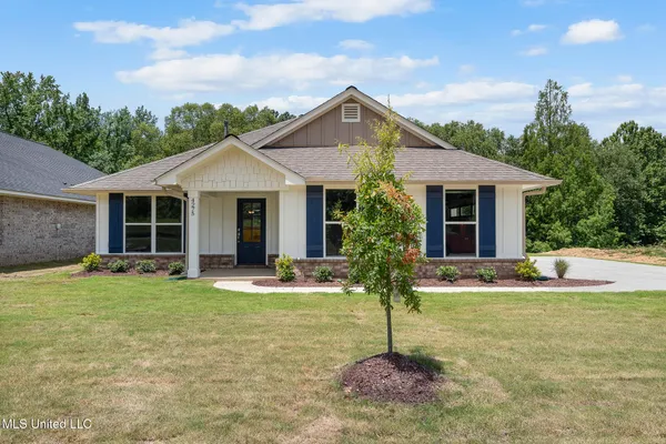 $343,700 | 4275 Olivia Circle West, Olive Branch, MS 38654