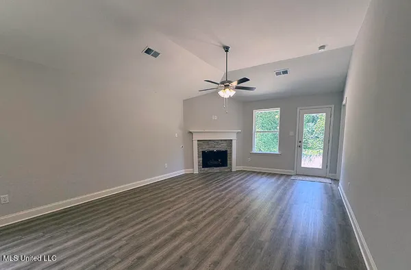 $343,700 | 4275 Olivia Circle West, Olive Branch, MS 38654