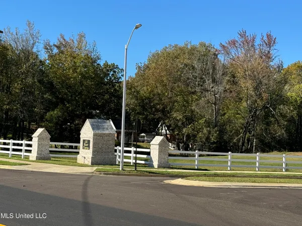 $343,700 | 4275 Olivia Circle West, Olive Branch, MS 38654