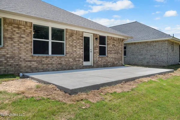 $343,700 | 4275 Olivia Circle West, Olive Branch, MS 38654
