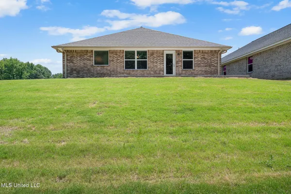$343,700 | 4275 Olivia Circle West, Olive Branch, MS 38654