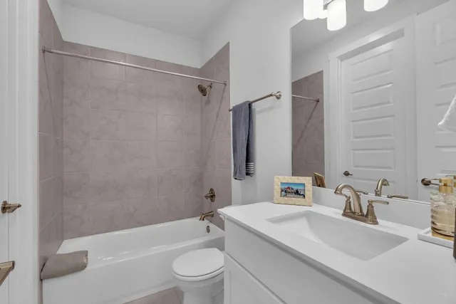 $2,700 | 3615 Twin Glades Pass, Buda, TX 78610